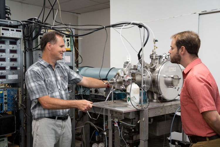 Chemistry professors and students research unlocks molecular mysteries ...